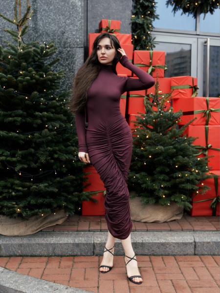 BURGUNDY GRACE